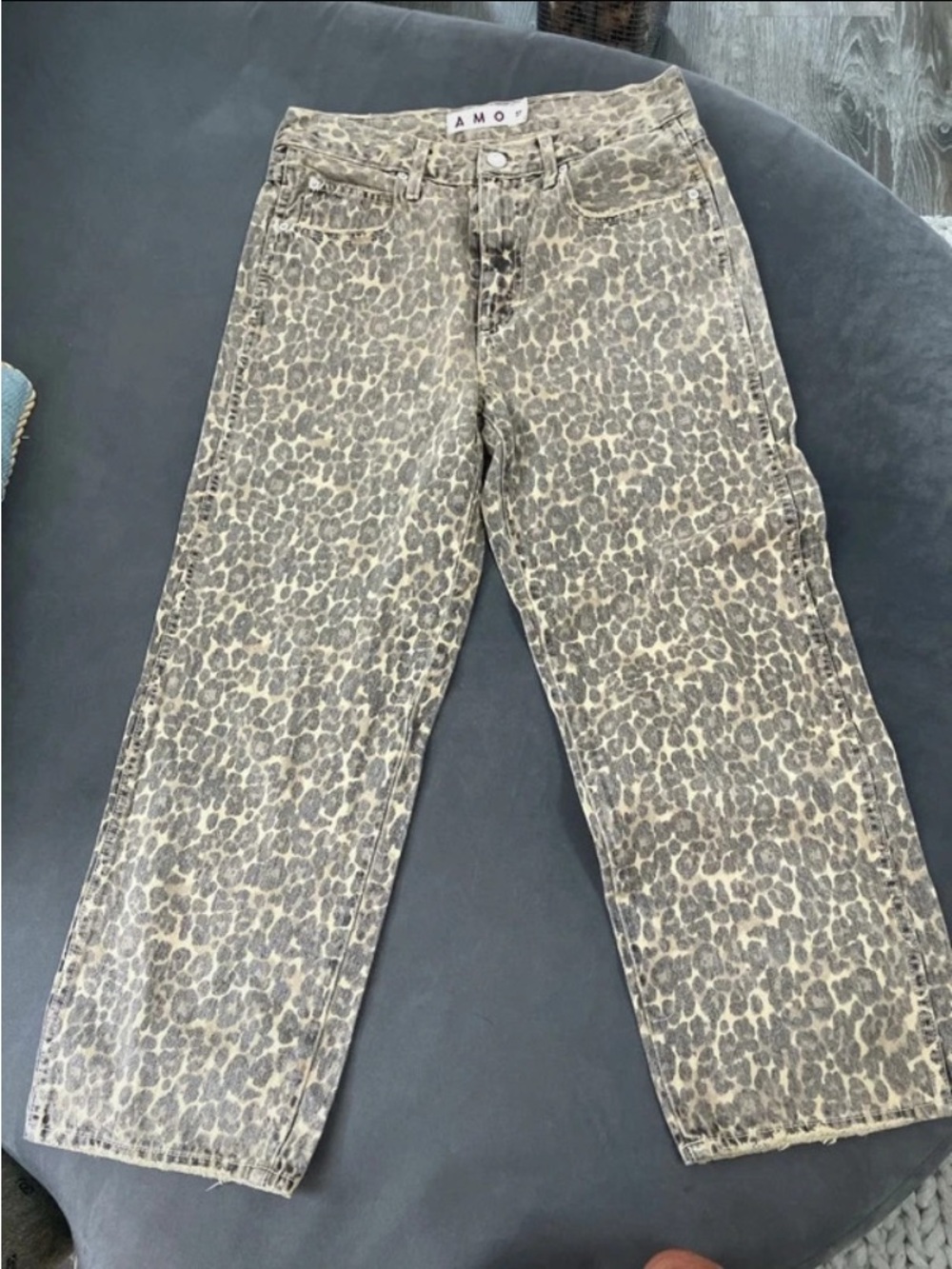 AMO Billie Cropped Wide Straight Leg Leopard Print Jeans Size 27
